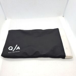 Quay Australia Black & White Sunglasses Case